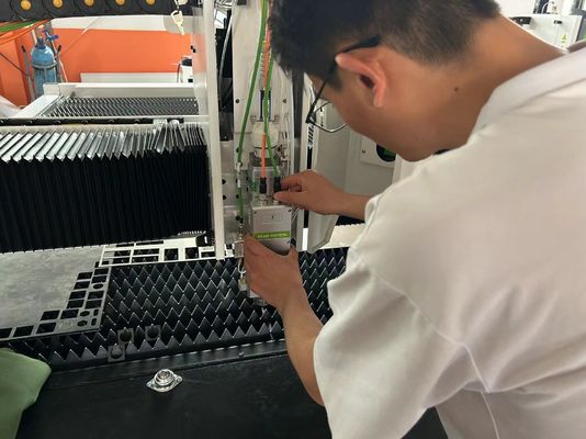 CYPCUT Control Software Used Stainless Steel Laser Cutting Machine for Building Material Shops and Delta Servo Motor
