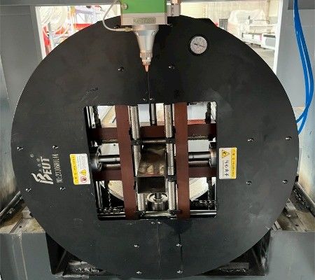 1KW 2000W 3000W 6kw CNC Rotary Device Fiber Laser Tube Cut Iron Pipe Cutting Machine with N2 Control Valve from SMC-Japan