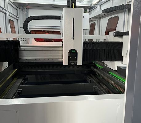 YYC-Taiwan Gear Rack Water Cooling CNC Fiber Laser Cutter Machine 3015 1000w 3kw 6kw for Laser Cutting of Stainless Steel